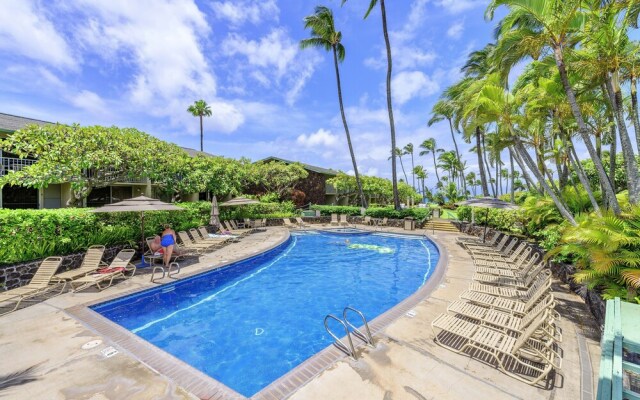 Napili Shores G157 Studio Bedroom Condo by RedAwning