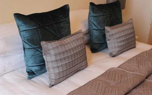 The Deeside 2 bedrooms flat