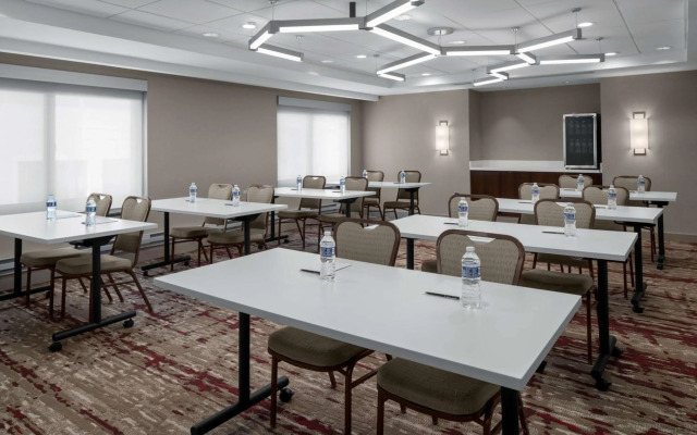 Hilton Garden Inn Bethesda Downtown