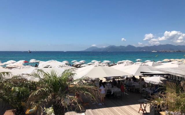 Studio terrasse - Piscine- Tennis