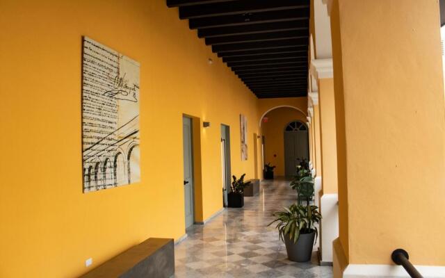 Palacio Provincial San Juan, Curio Collection by Hilton