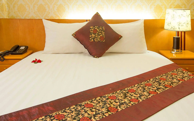Indochina Queen 2 Hotel