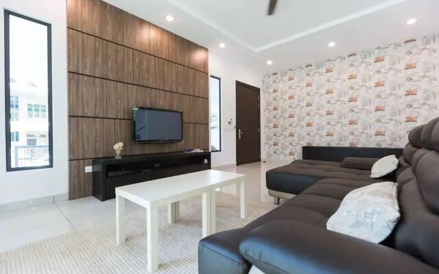 Setia Green Penang by Plush