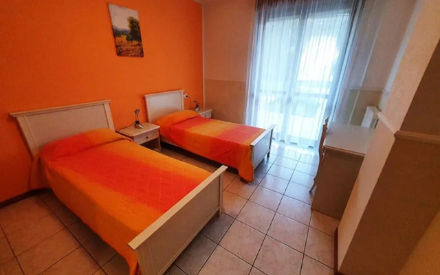 Peschiera 2km From Gardaland With Pool