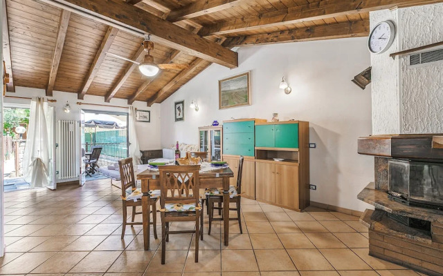 La Maison Dans Le Jardin