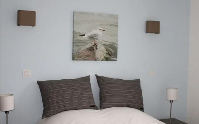 Nice Apartment With Terrace Near the sea