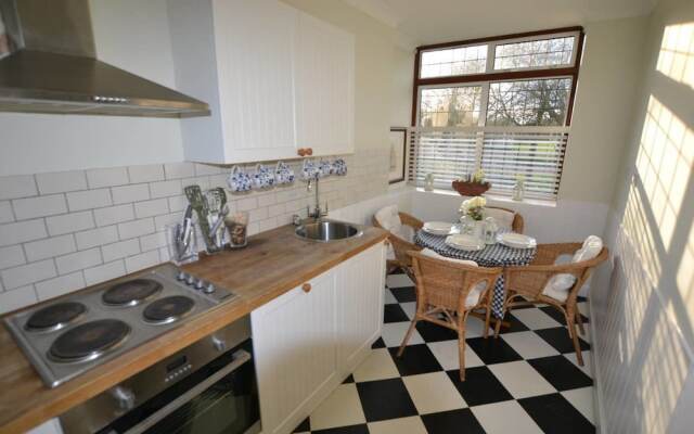 Cherry Blossom / 2-bed Home on Osea Island, Essex