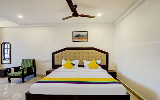 Itsy Hotels Regalia Grand, 500 Mtrs From Madikeri Fort