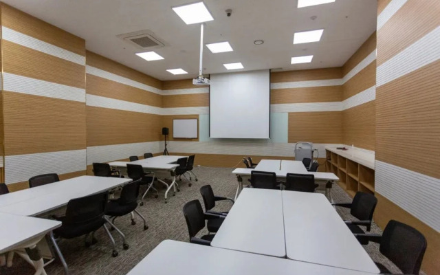 THE RECENZ Dongdaemun Hotel