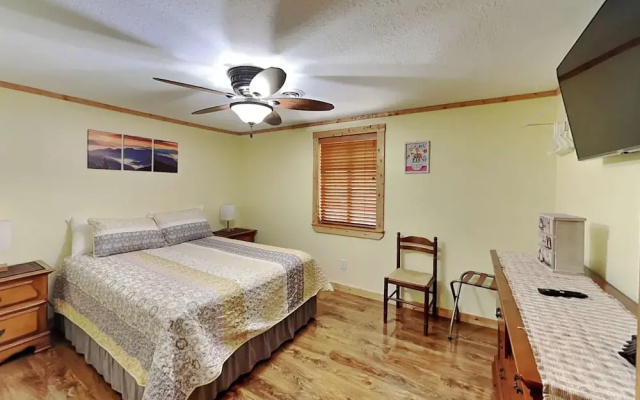 Gatlinburg's Hidden Gem by Jackson Mountain Rentals