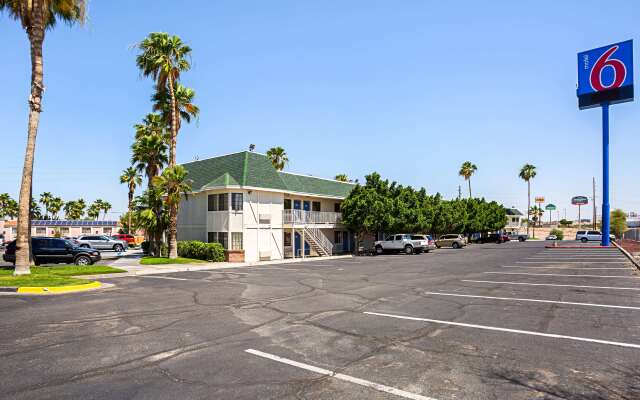 Motel 6 Yuma, AZ - East