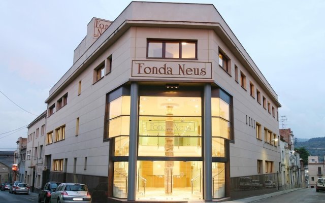 Hotel Fonda Neus