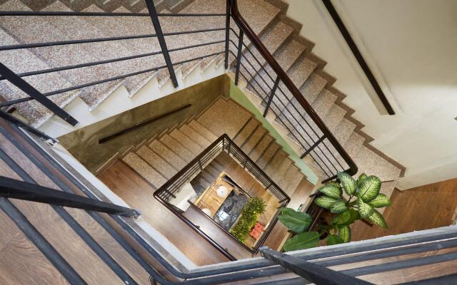 The Garden Hotel and Apartment