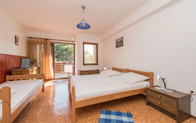 Jadra - 28 m From Beach - A2
