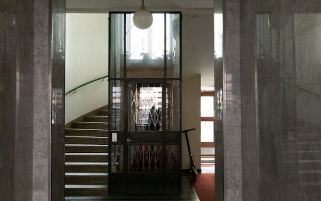 2ndhomes Stunning 3BR Apartment w Sauna