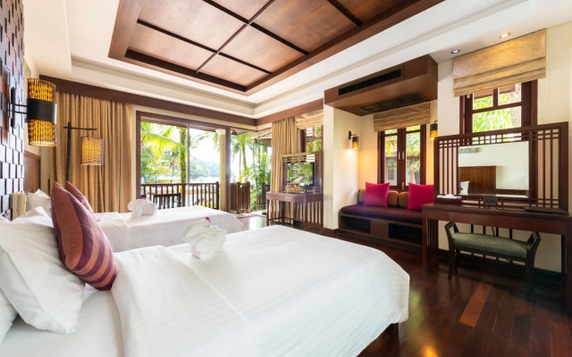 Khaolak Bay Front Resort