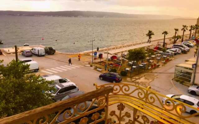 Nino - sea View - A1