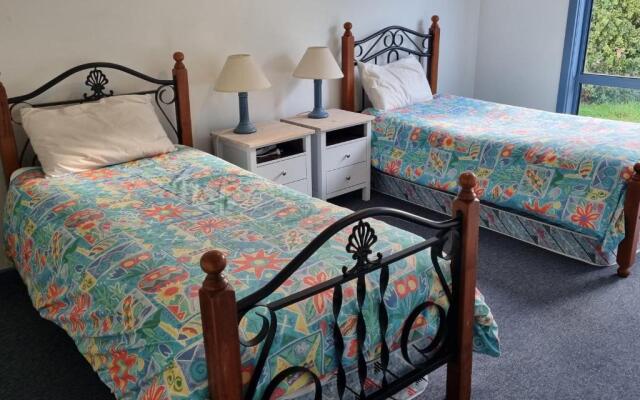 Blue Poles - Pet Friendly