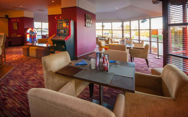 Dean Park Hotel