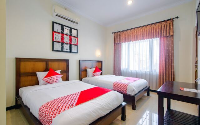 Griya Joglo Homestay by Oyo Rooms