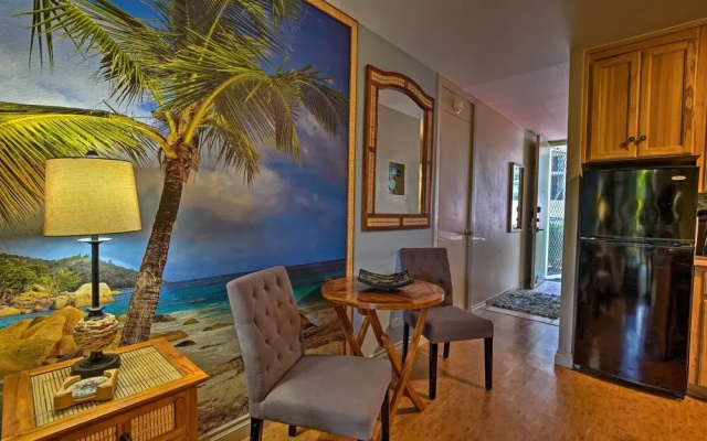 Kailua Studio w/ Pool Access & Garden Views!