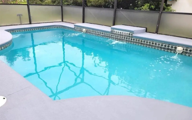 4 Bedroom - Budget Home With Private Pool