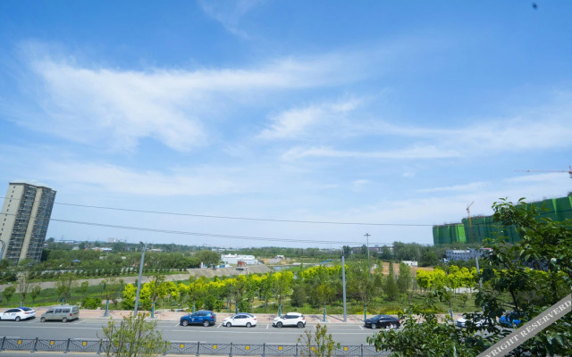 Riste Hotel (Luoxin industrial cluster, Xin'an County)