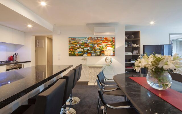 22 Hallenstein Apartments by Staysouth