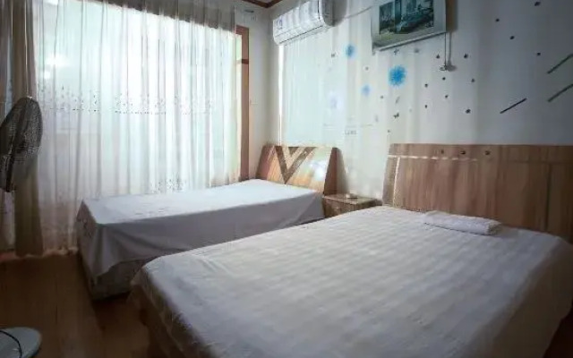 Jixiang Apartment