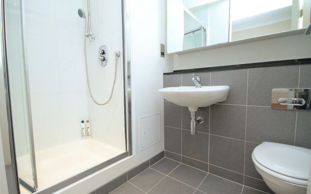 Grand Canal Quay Luxury Apt