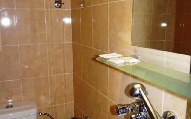 Guest Rooms Kom