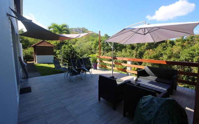 House With 2 Bedrooms in Les Trois-îlets, With Enclosed Garden and Wif