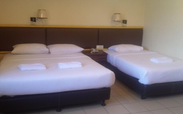 OYO 90104 Lady Anne Hotel