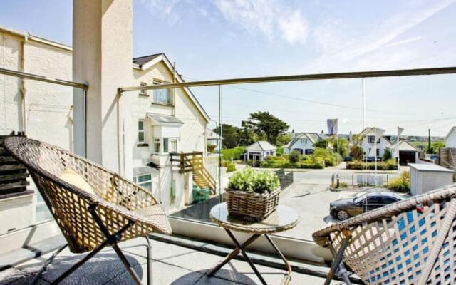 Fistral Two Bed Apartment in Pentire