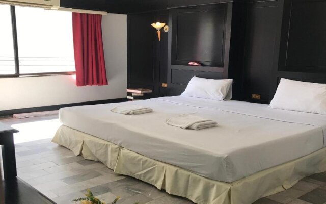 SOHO Rooms Patong