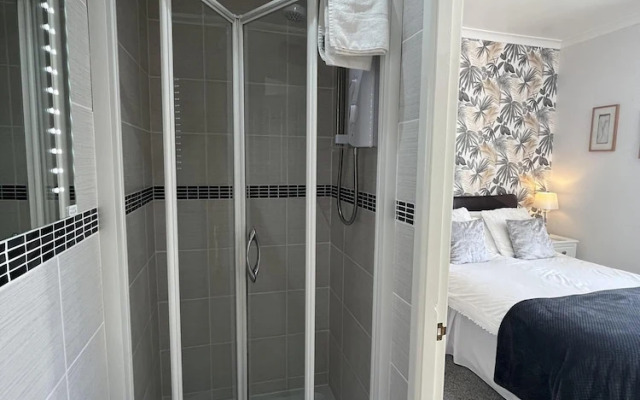 Bryn Derwen Guest House