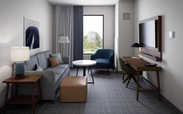 Staybridge Suites Cincinnati East Milford by IHG