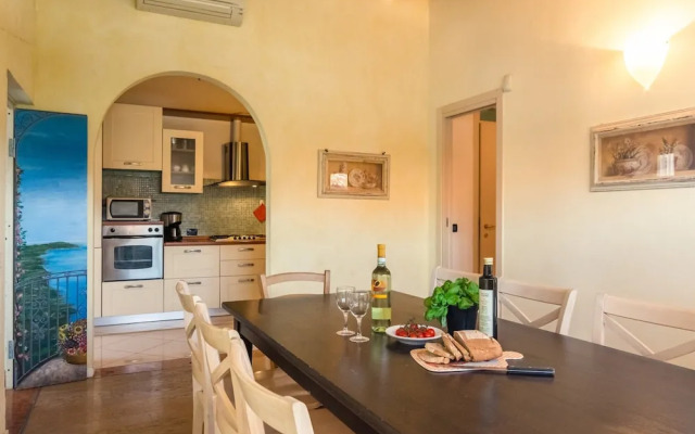 Modern Salo Flat With Pool