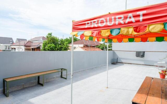 RedDoorz near Pacific Mall Tegal 2