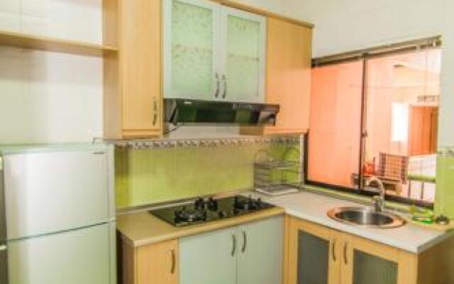T & H Vacation Condo @Marina Court