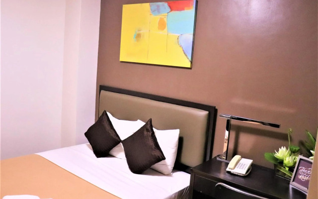 The Studio 18 Residences