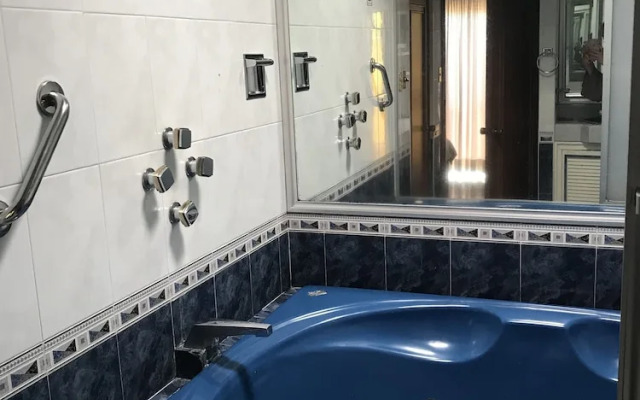Hotel Monarca