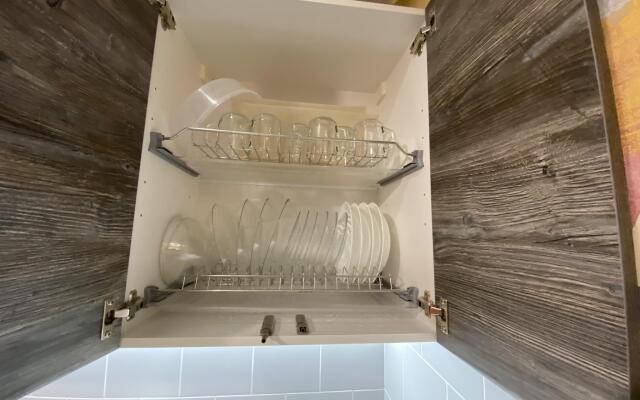 Apartments on Akademika Kargina 38k6