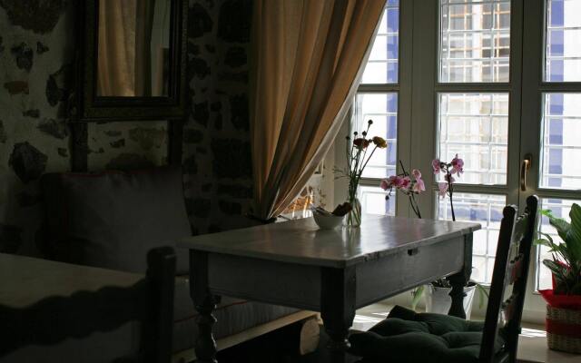 Mastoris Mansion