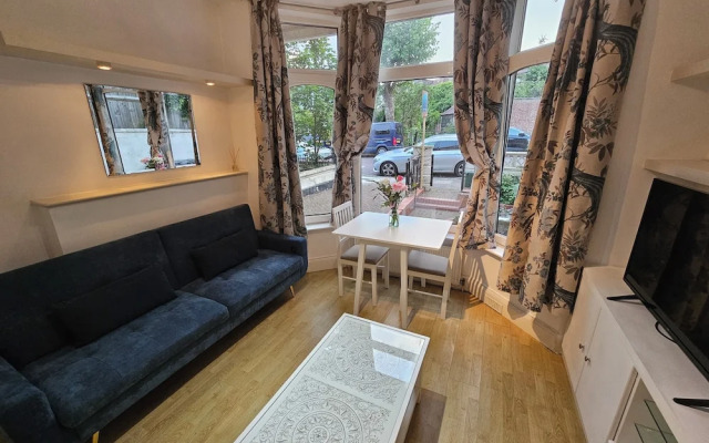 Cosy & Quiet Apartment in London