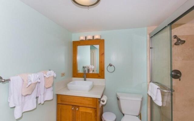 Ilikai Tower 1934 Condo with Fully Equipped Kitchen - Great for longer stays! by RedAwning