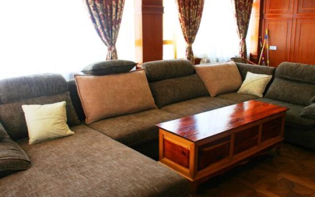 Aba Tibetan Style Hotel