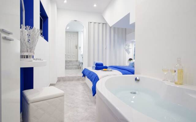 Santorini style Honeymoon apartments