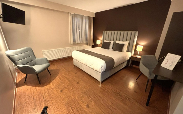 Escale Hotel