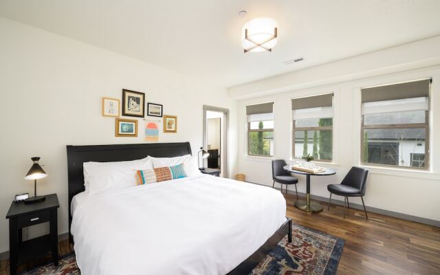 The Setting Inn Willamette Valley